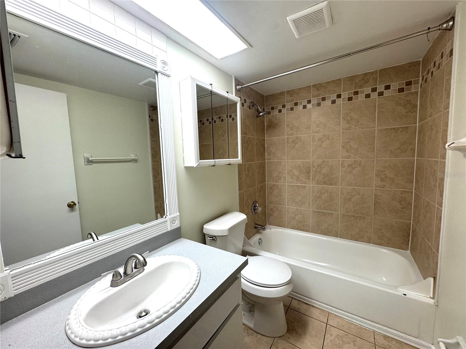 Image 13 of 24 For 5845 La Costa Drive S