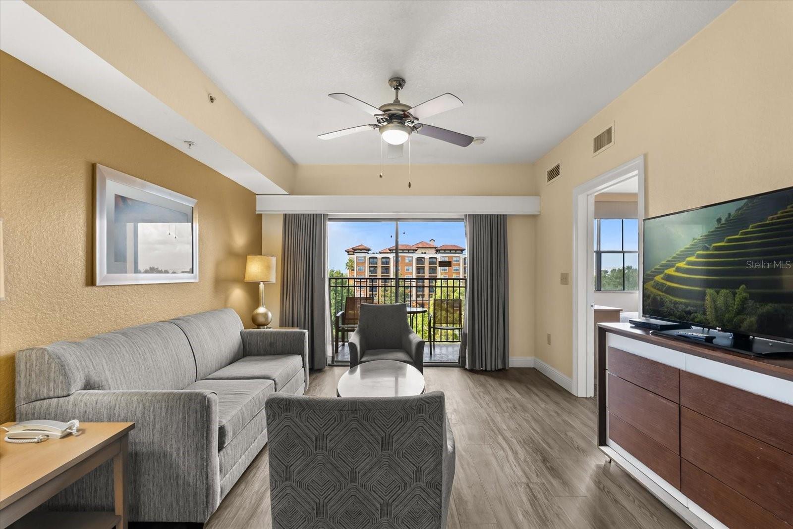 Image 8 of 50 For 12539 Floridays Resort Drive 505-d