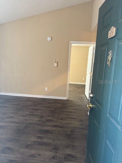 Image 6 of 13 For 5501 Rosebriar Way 201