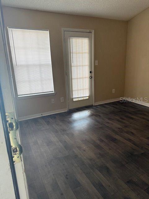 Image 7 of 13 For 5501 Rosebriar Way 201