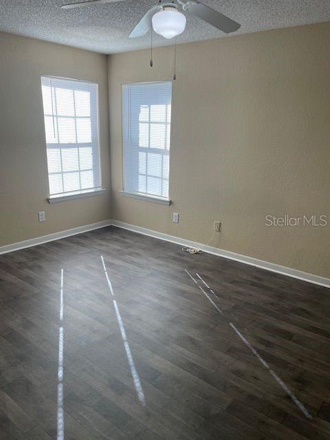 Image 9 of 13 For 5501 Rosebriar Way 201
