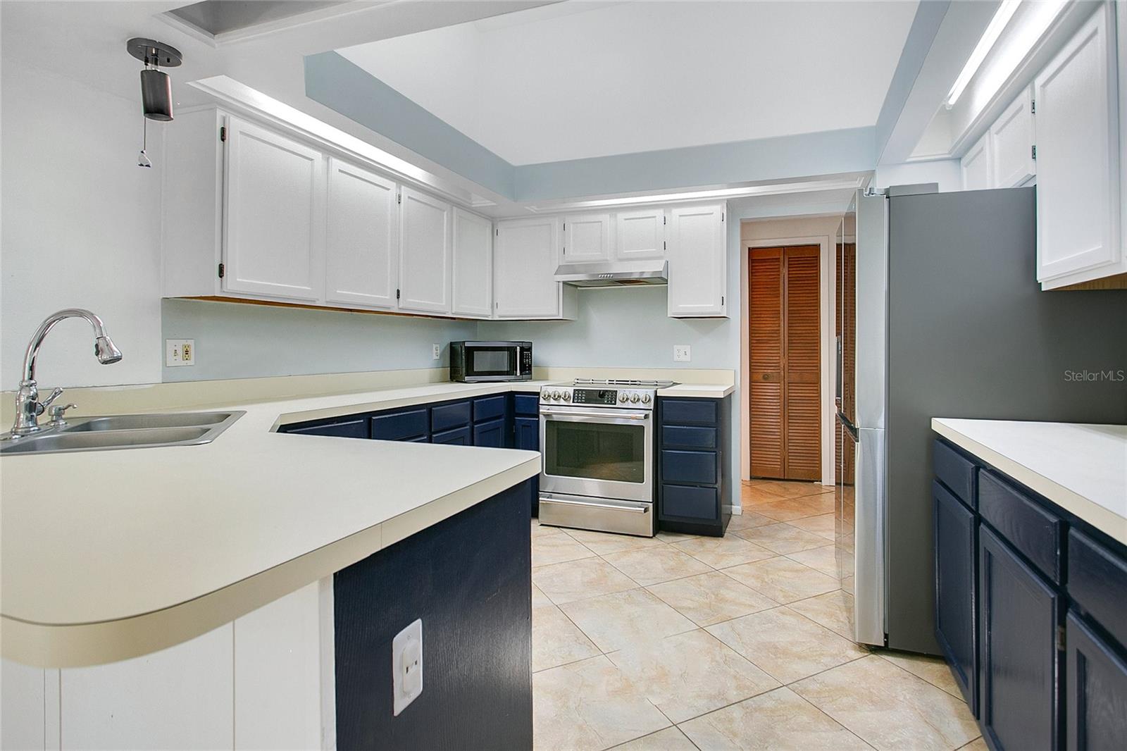 Image 13 of 36 For 3063 Riviera Bay Court