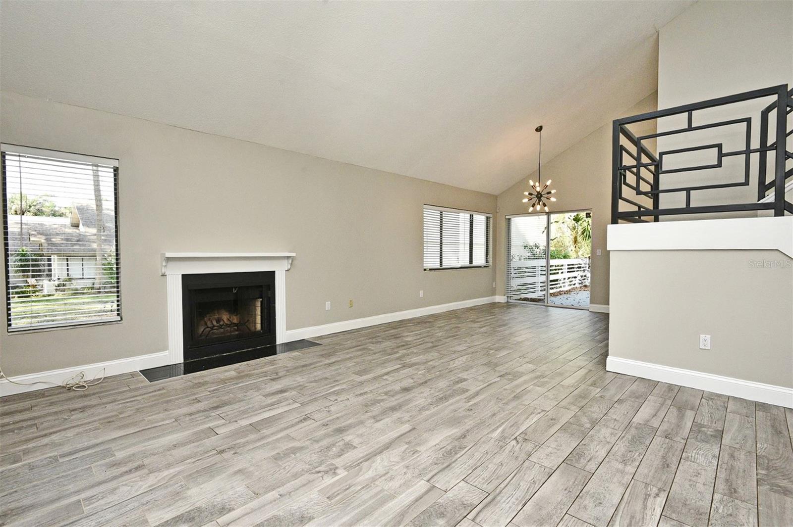 Image 11 of 48 For 621 Landings Place