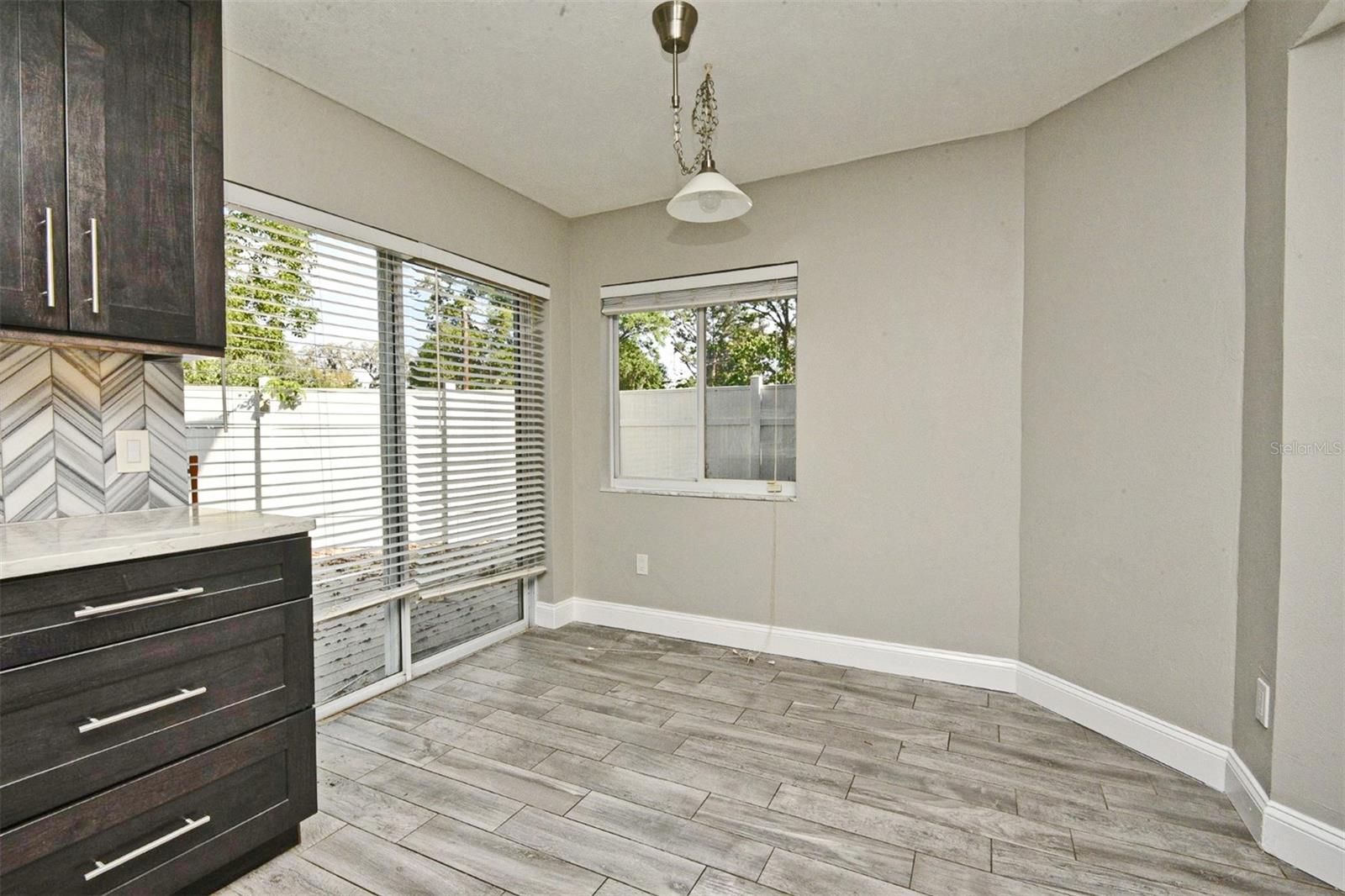 Image 7 of 48 For 621 Landings Place