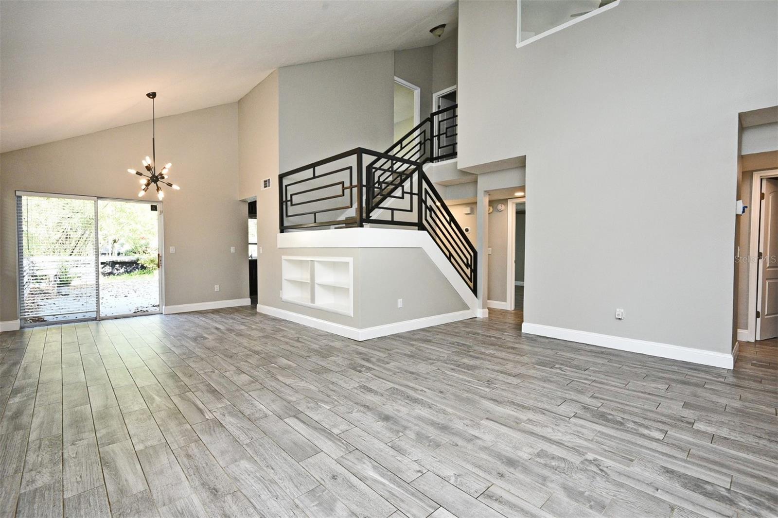 Image 9 of 48 For 621 Landings Place