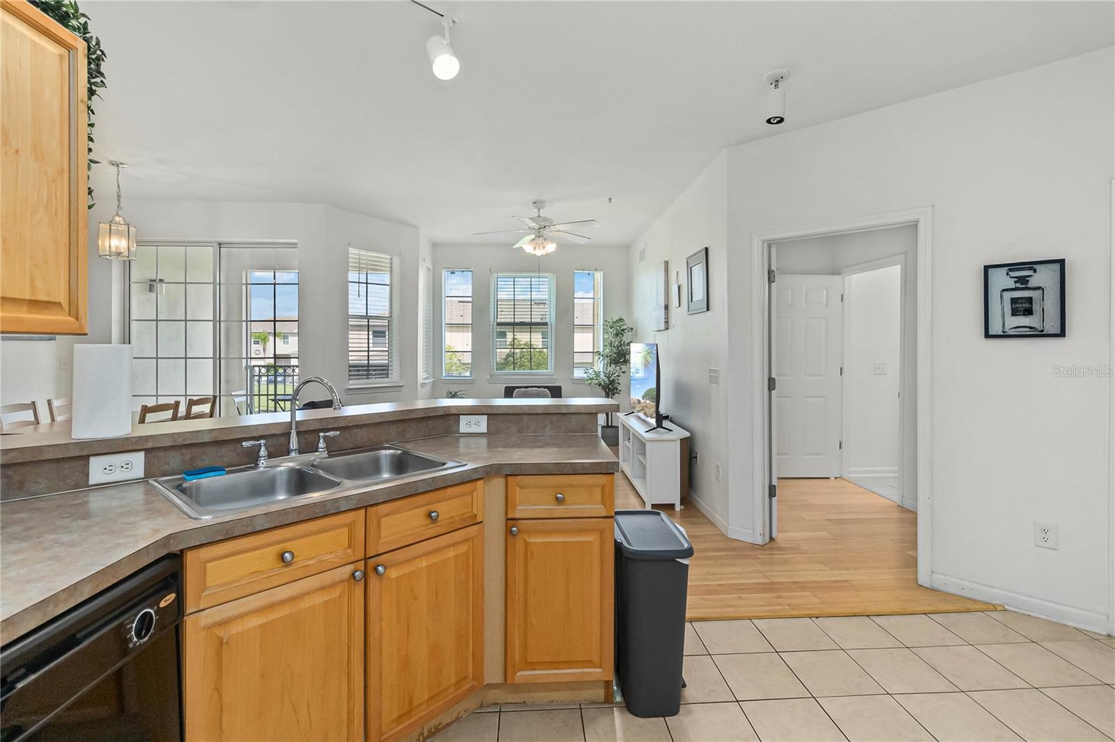 Image 12 of 43 For 614 Terrace Ridge Circle 614