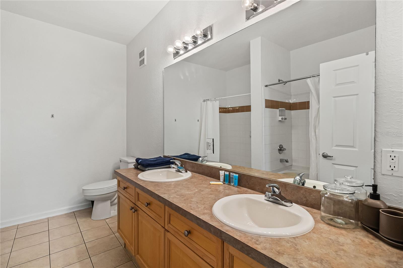 Image 28 of 43 For 614 Terrace Ridge Circle 614