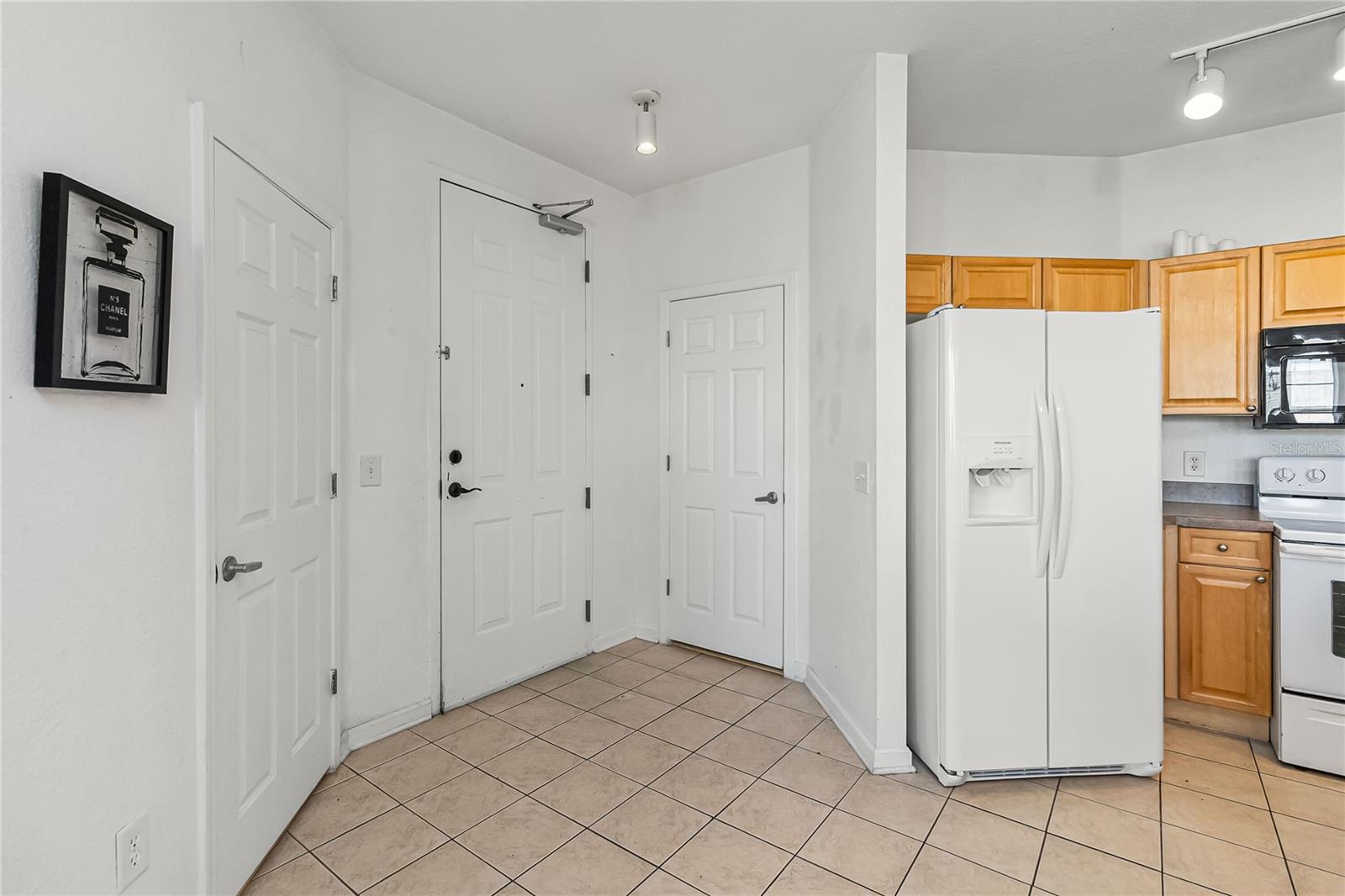 Image 6 of 43 For 614 Terrace Ridge Circle 614