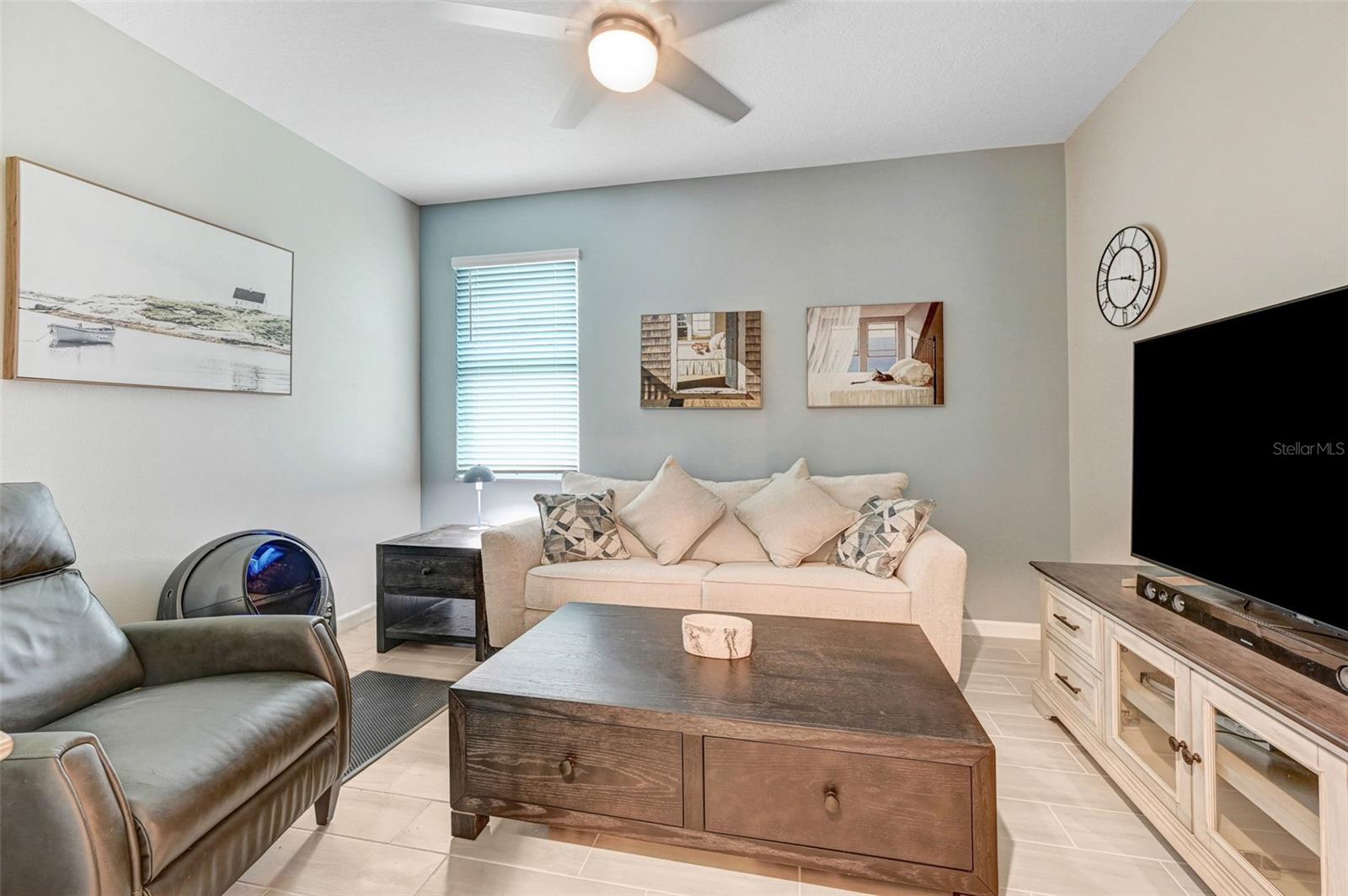 Image 12 of 52 For 846 Antibes Court Nw