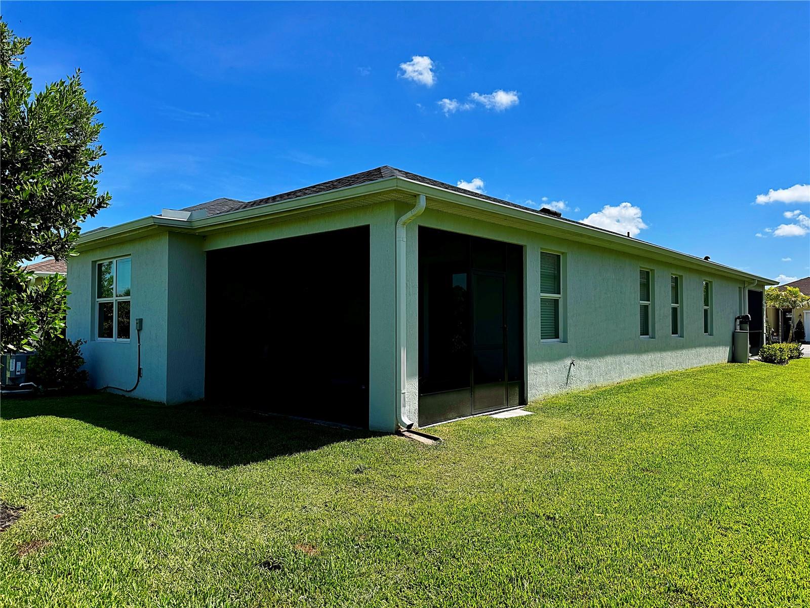 Image 2 of 2 For 846 Antibes Court Nw
