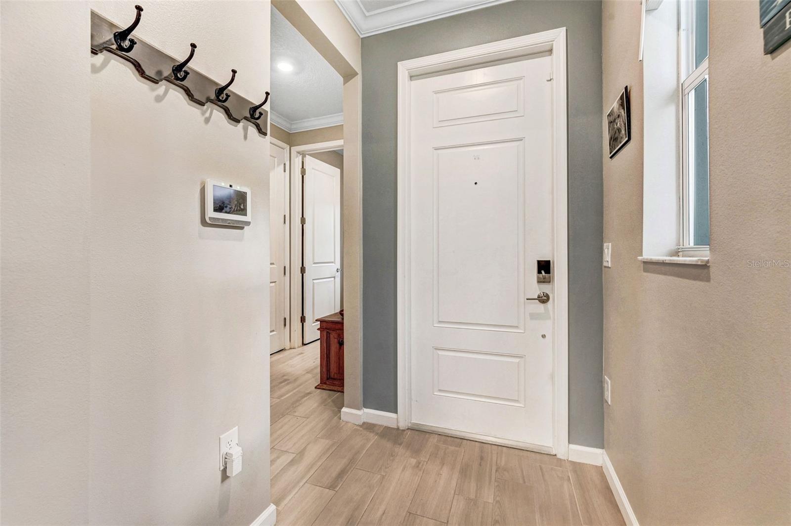 Image 27 of 52 For 846 Antibes Court Nw