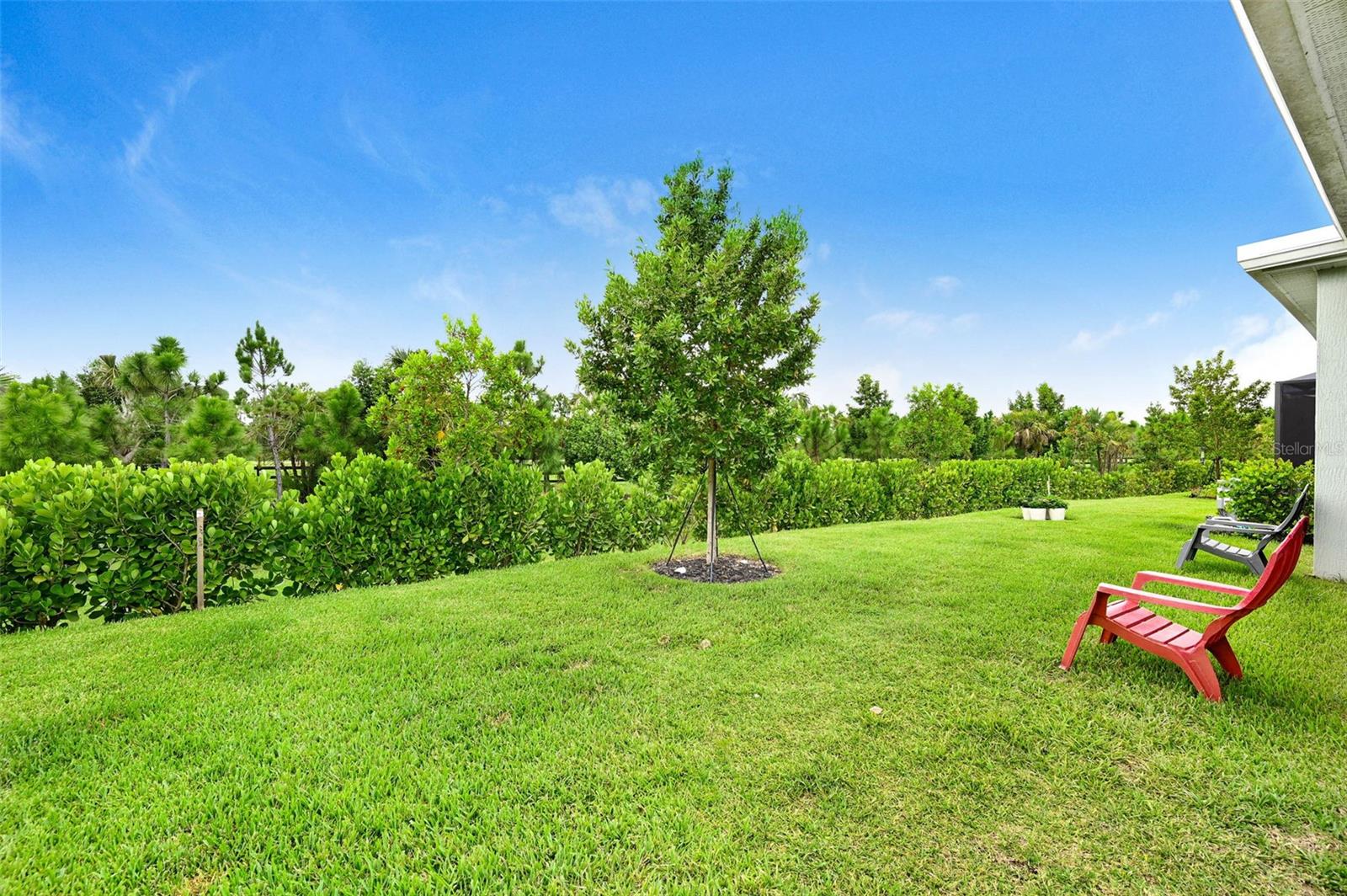 Image 37 of 52 For 846 Antibes Court Nw