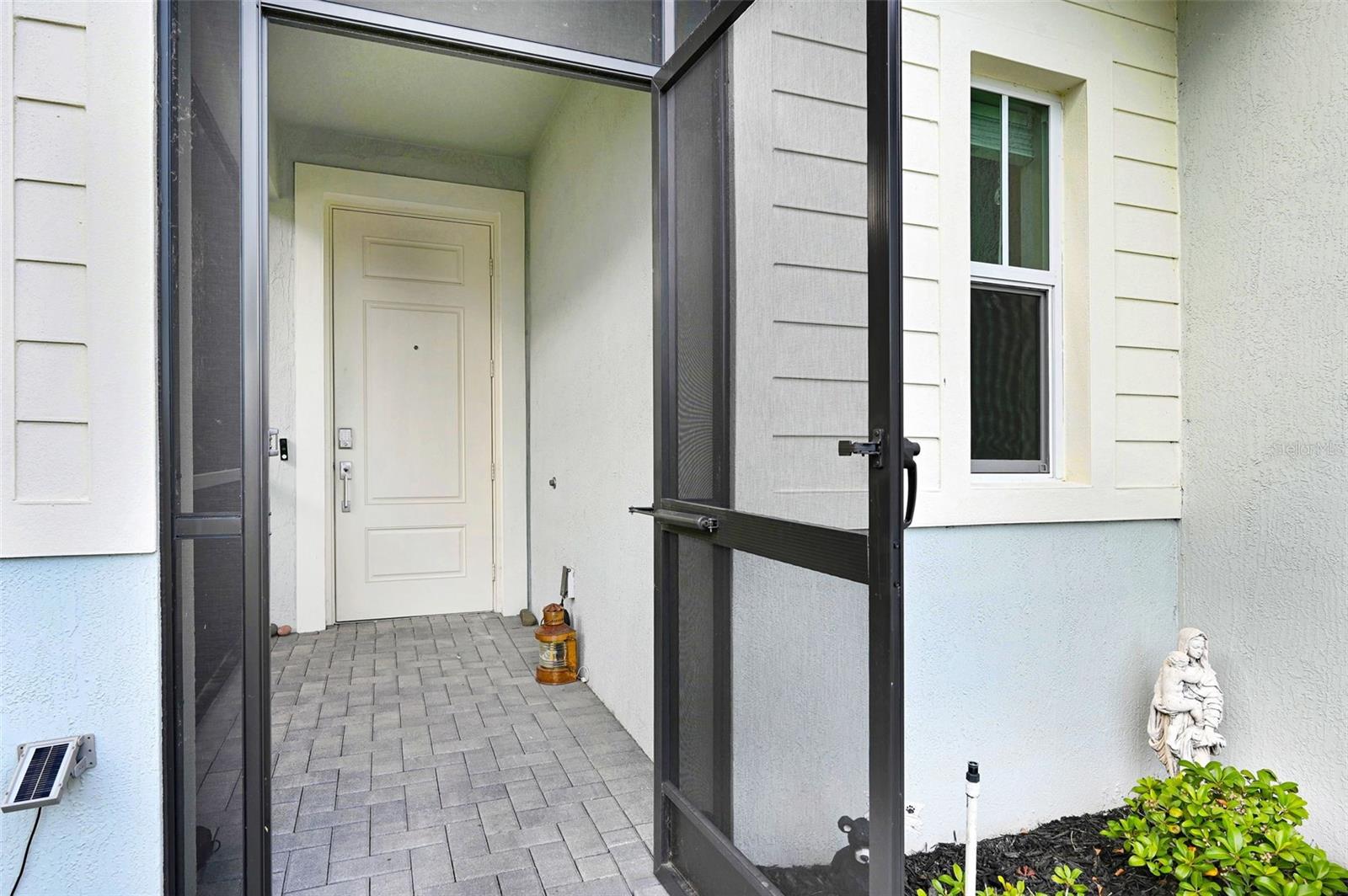 Image 4 of 52 For 846 Antibes Court Nw