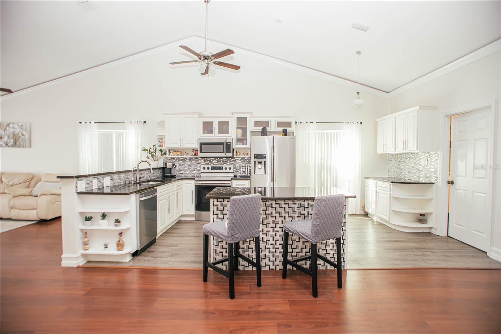 Image 10 of 35 For 2203 Barkwood Court