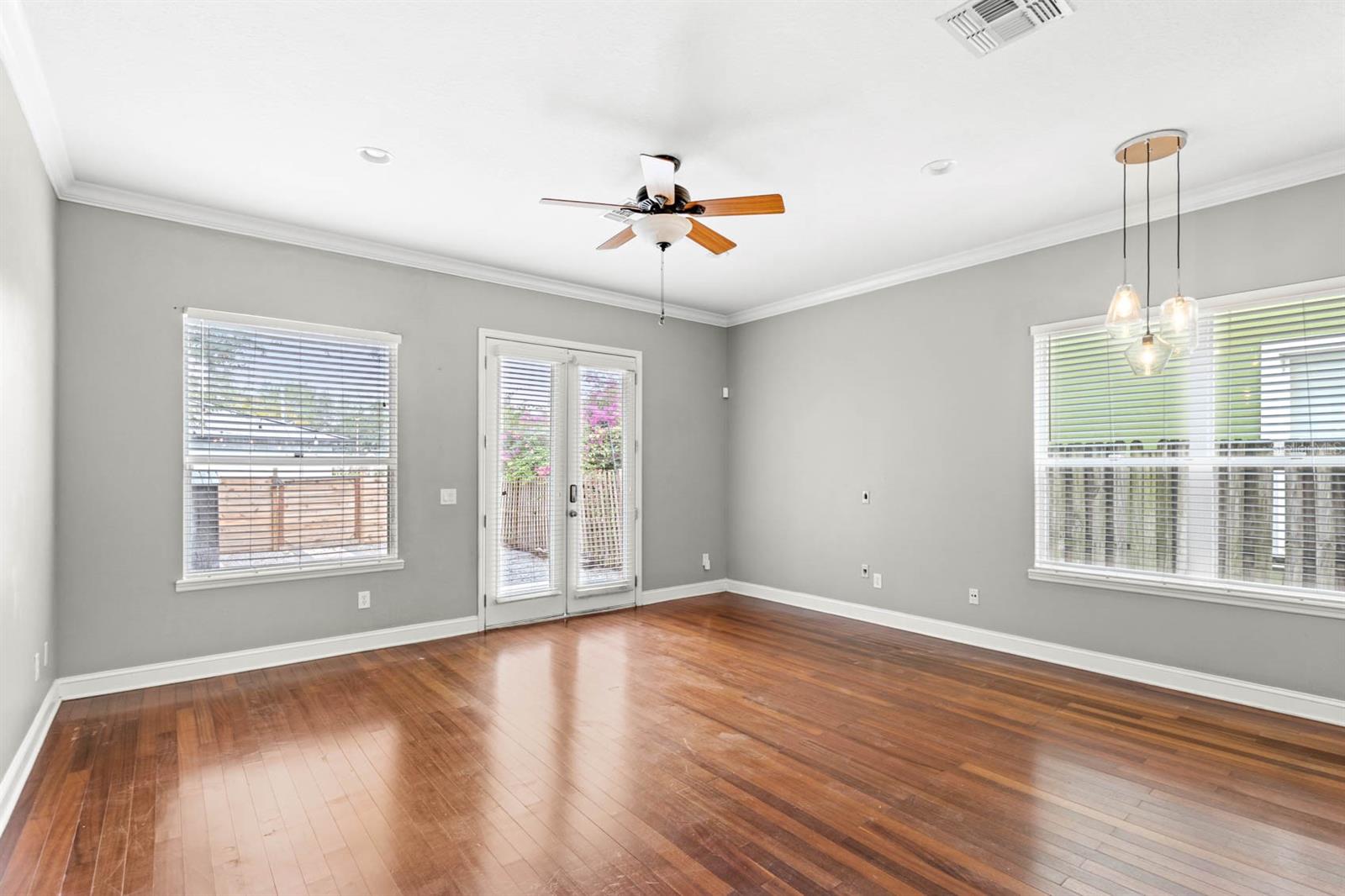 Image 10 of 26 For 2607 Jefferson Street