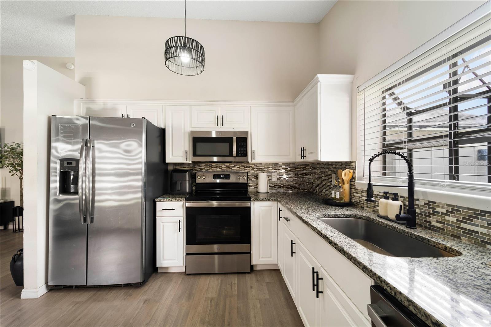 Image 15 of 33 For 9785 Piney Point Circle