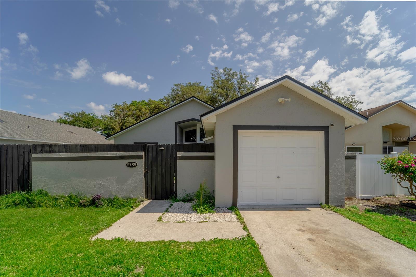 Image 2 of 33 For 9785 Piney Point Circle