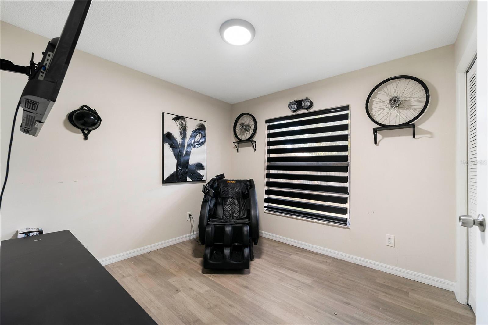 Image 21 of 33 For 9785 Piney Point Circle