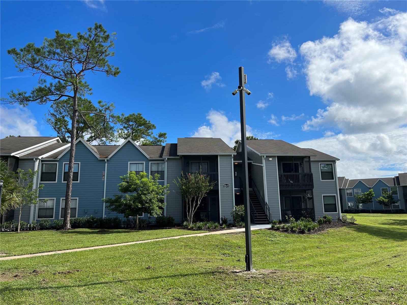Image 2 of 15 For 3740 Idlebrook Circle 202