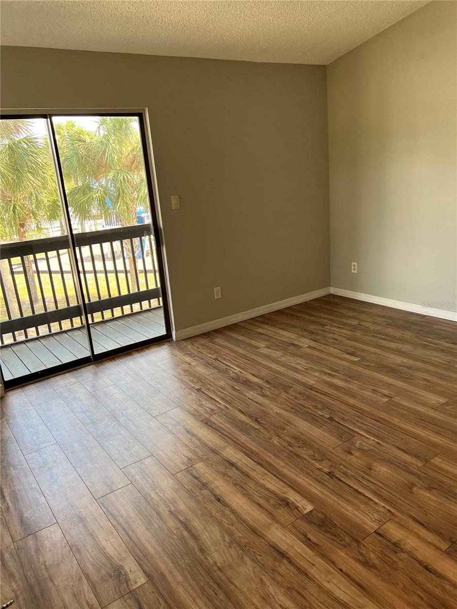 Image 3 of 15 For 3740 Idlebrook Circle 202