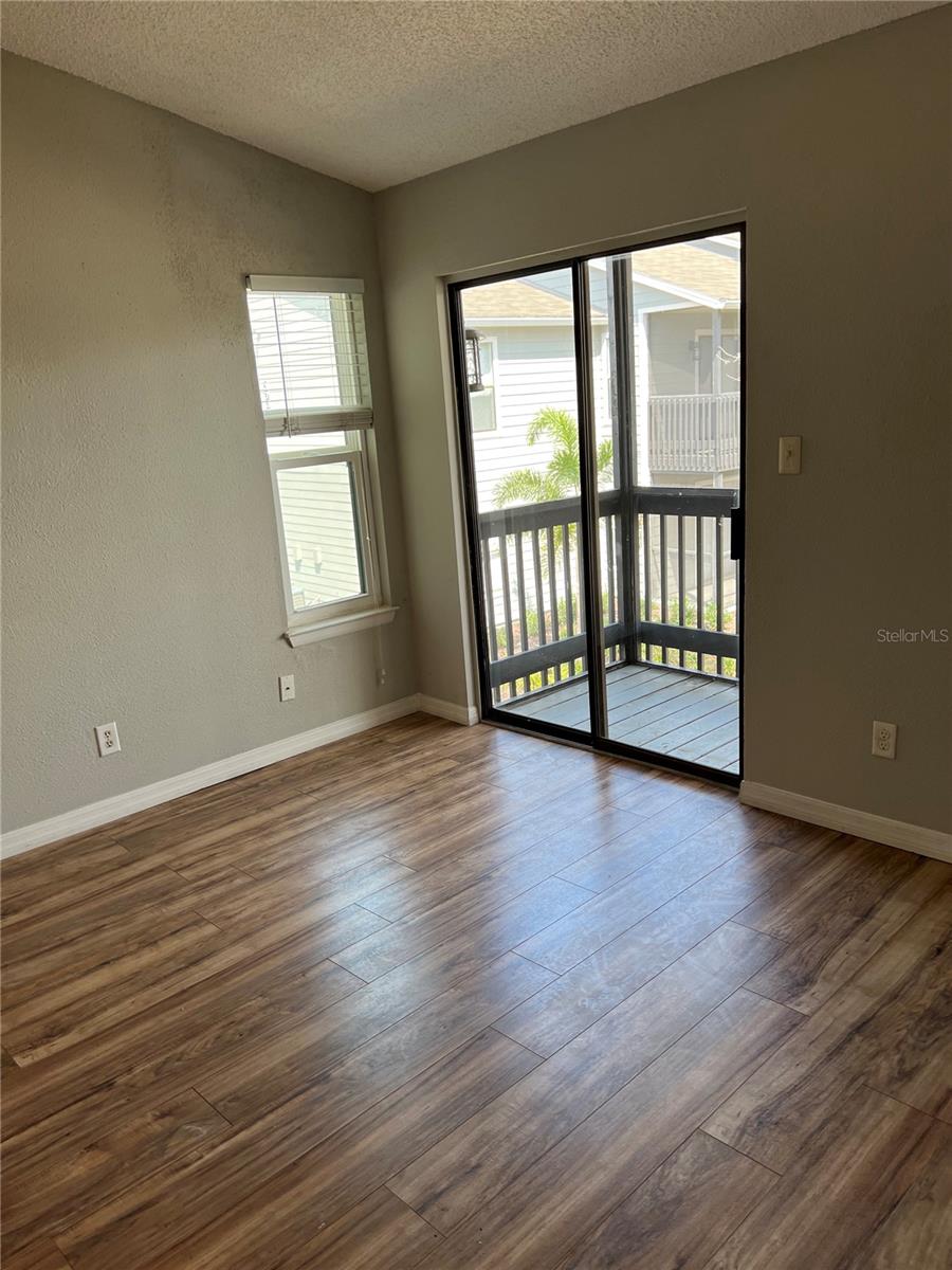 Image 4 of 15 For 3740 Idlebrook Circle 202