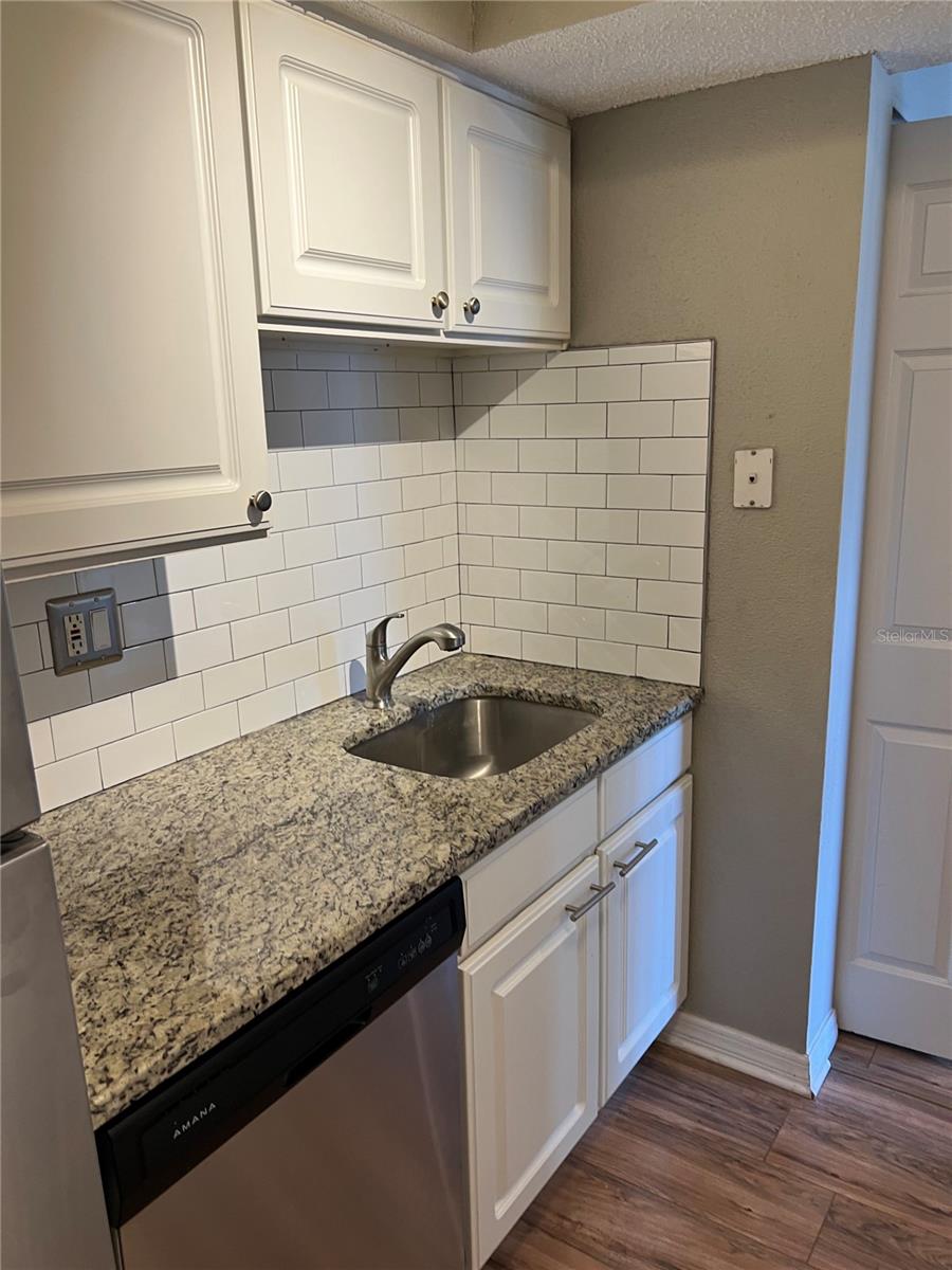 Image 9 of 15 For 3740 Idlebrook Circle 202
