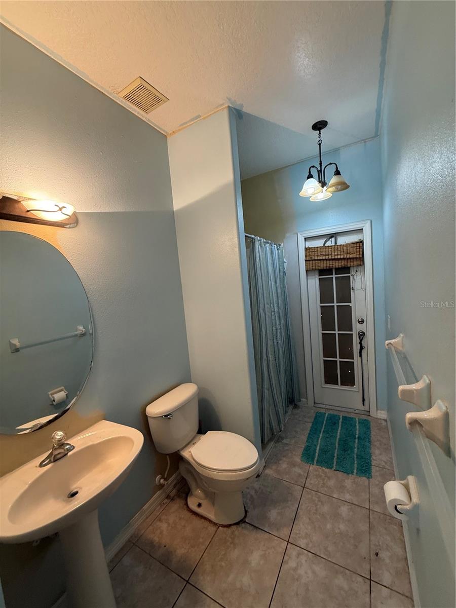Image 15 of 21 For 219 Largovista Drive