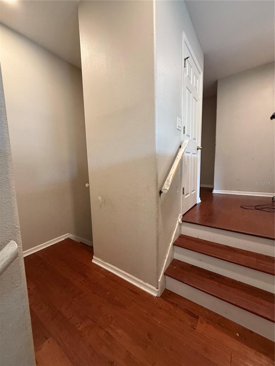 Image 19 of 21 For 219 Largovista Drive