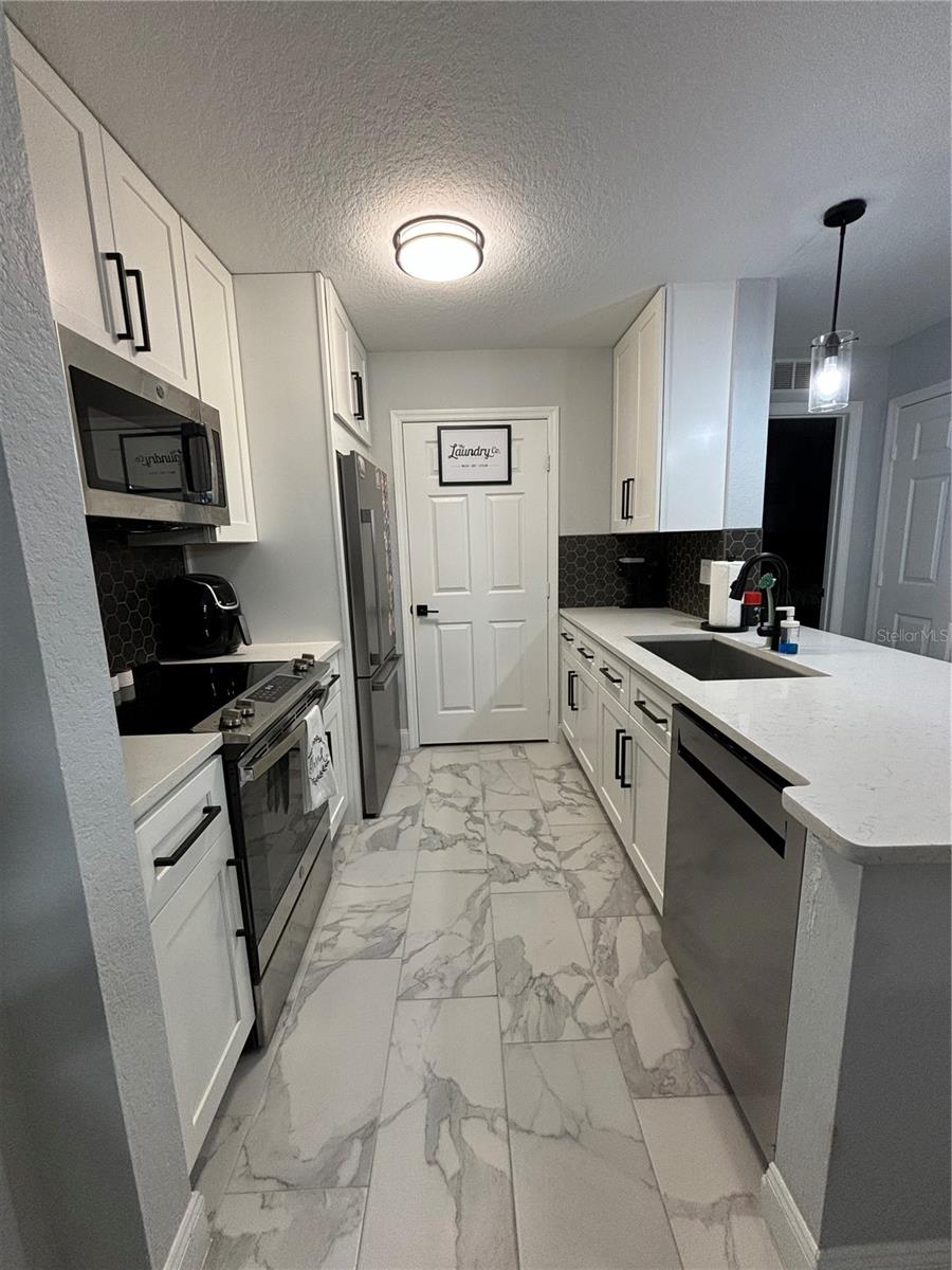Image 8 of 16 For 951 Starlight Cove Road 9-108