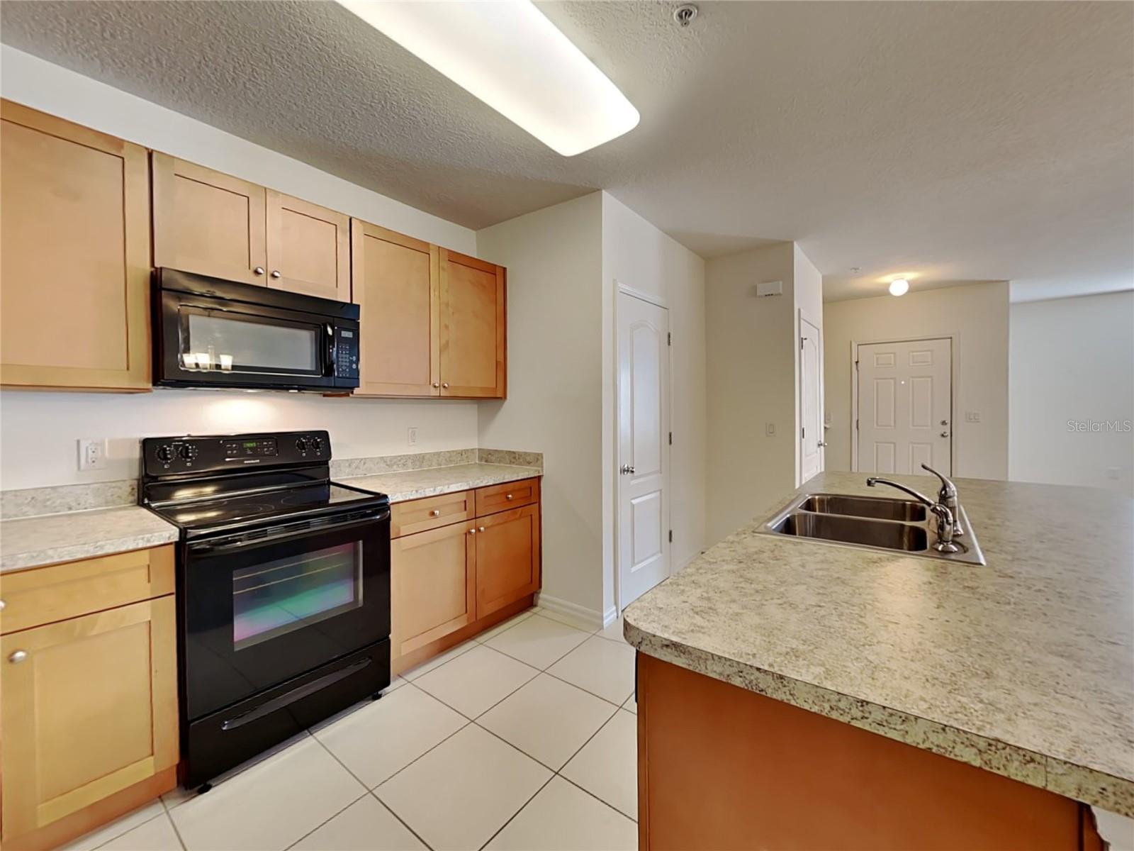 Image 4 of 15 For 1628 Hawksbill Lane