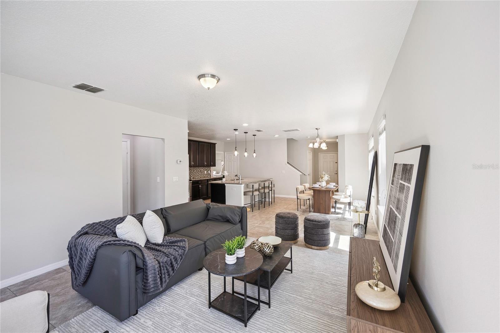 Listing photo id 24 for 2612 Waterline Street