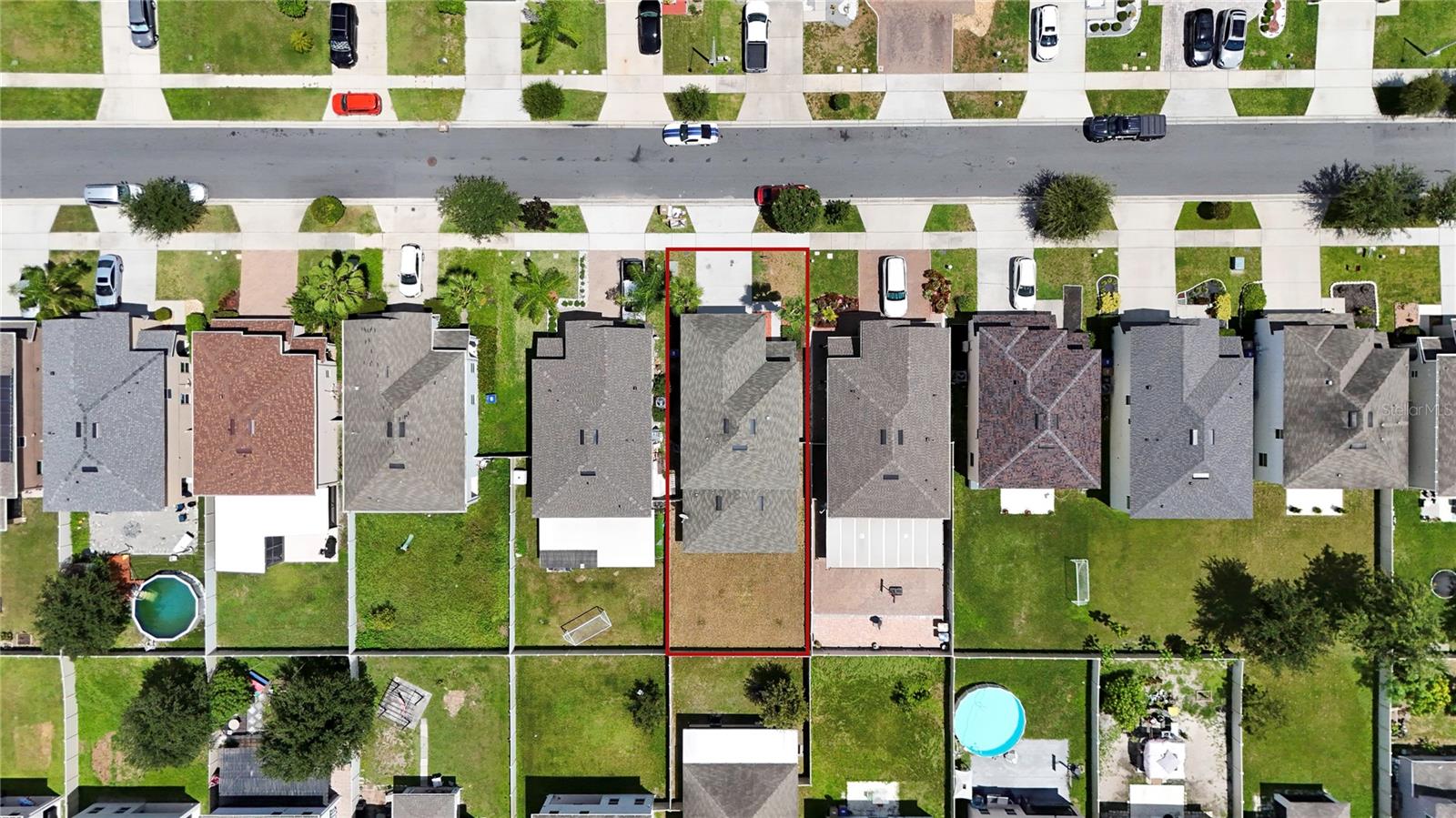 Listing photo id 44 for 2612 Waterline Street