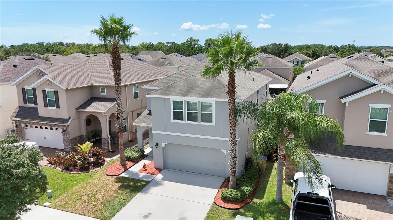 Listing photo id 6 for 2612 Waterline Street