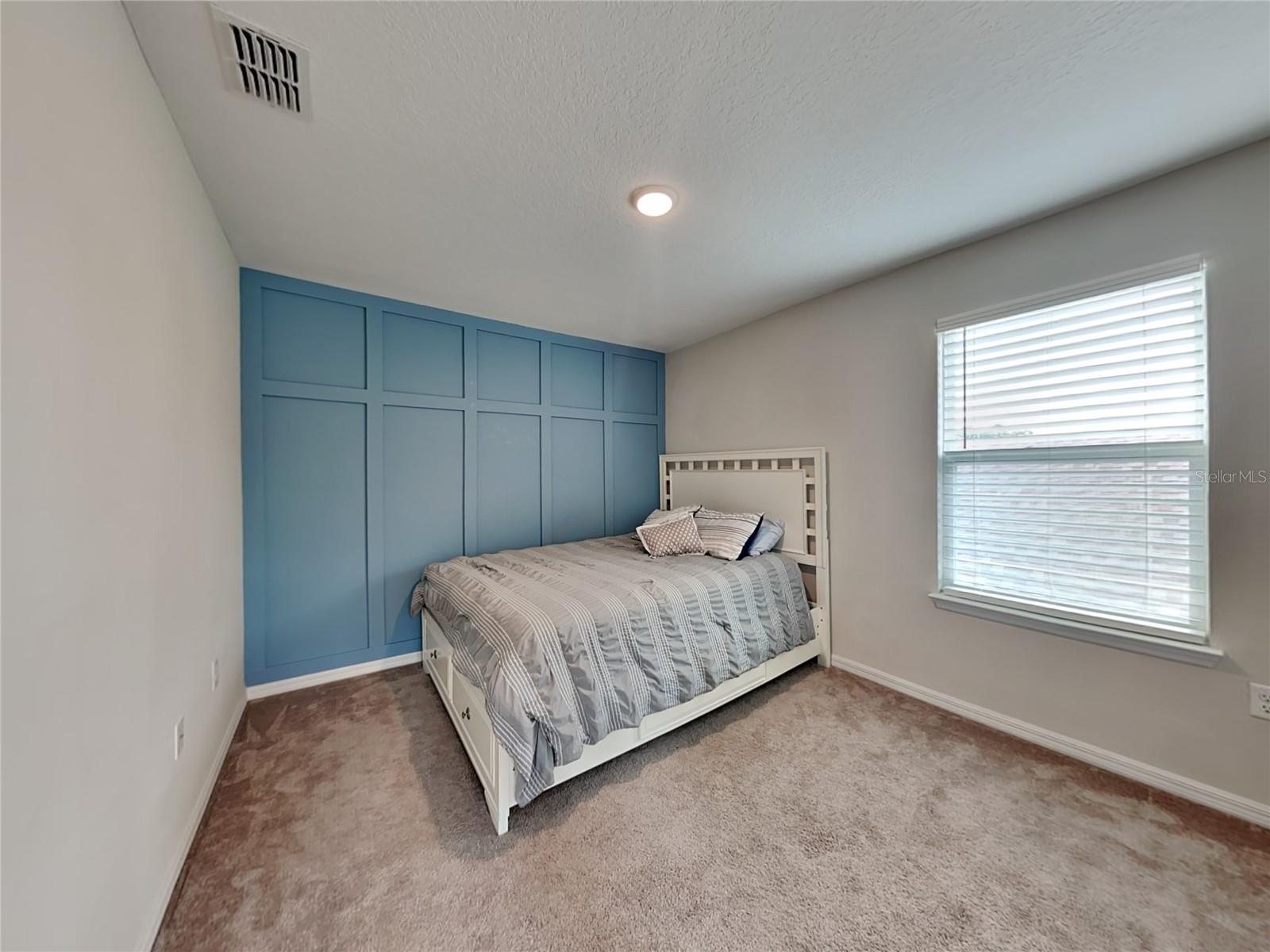 Image 11 of 17 For 2321 Grasmere View Parkway N