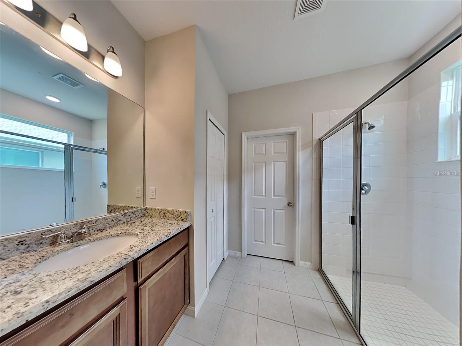 Image 9 of 17 For 2321 Grasmere View Parkway N