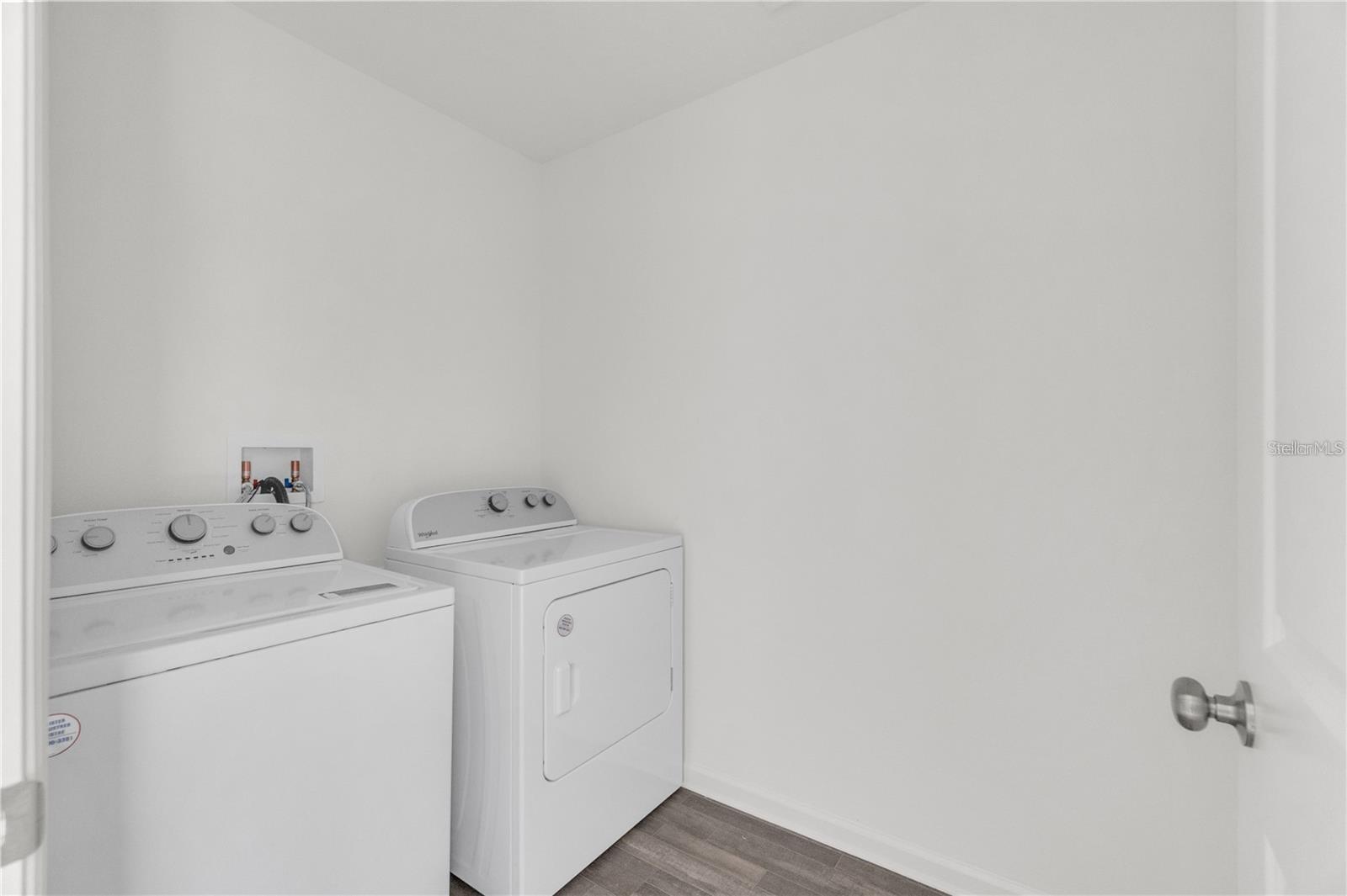 Image 5 of 6 For 1623 Indiana Loop