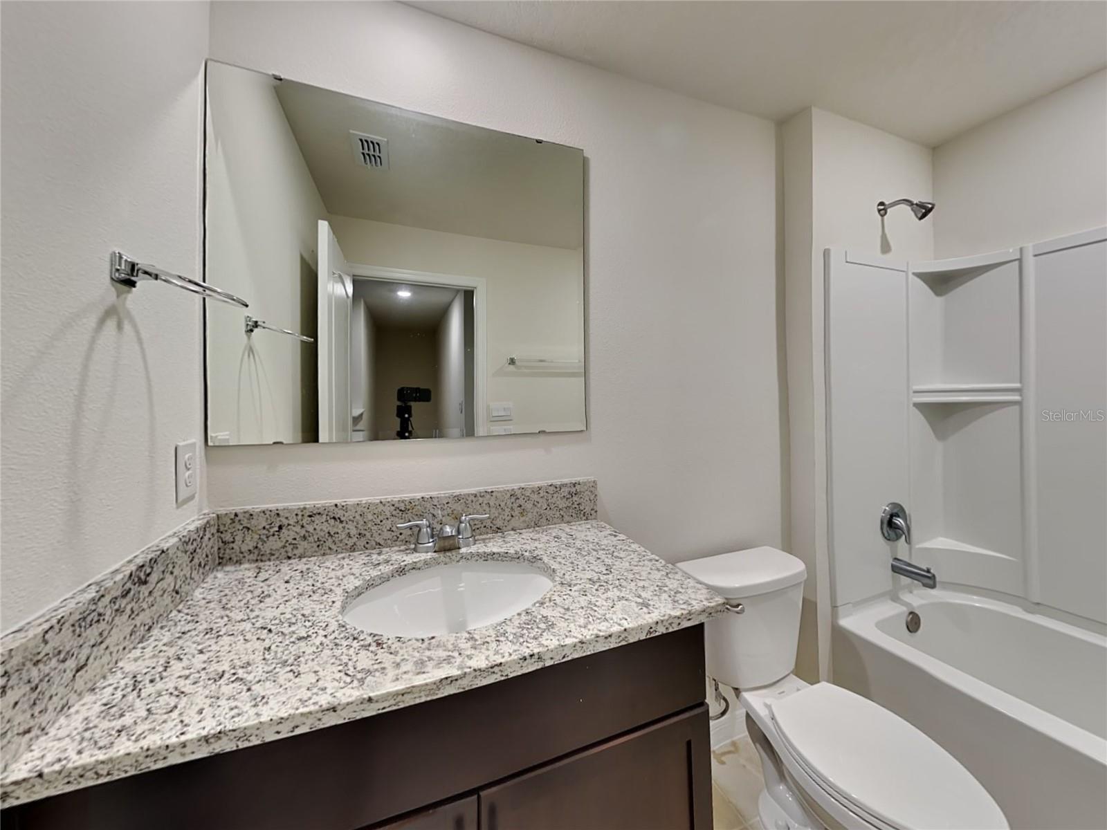 Image 16 of 18 For 3016 Meleto Boulevard