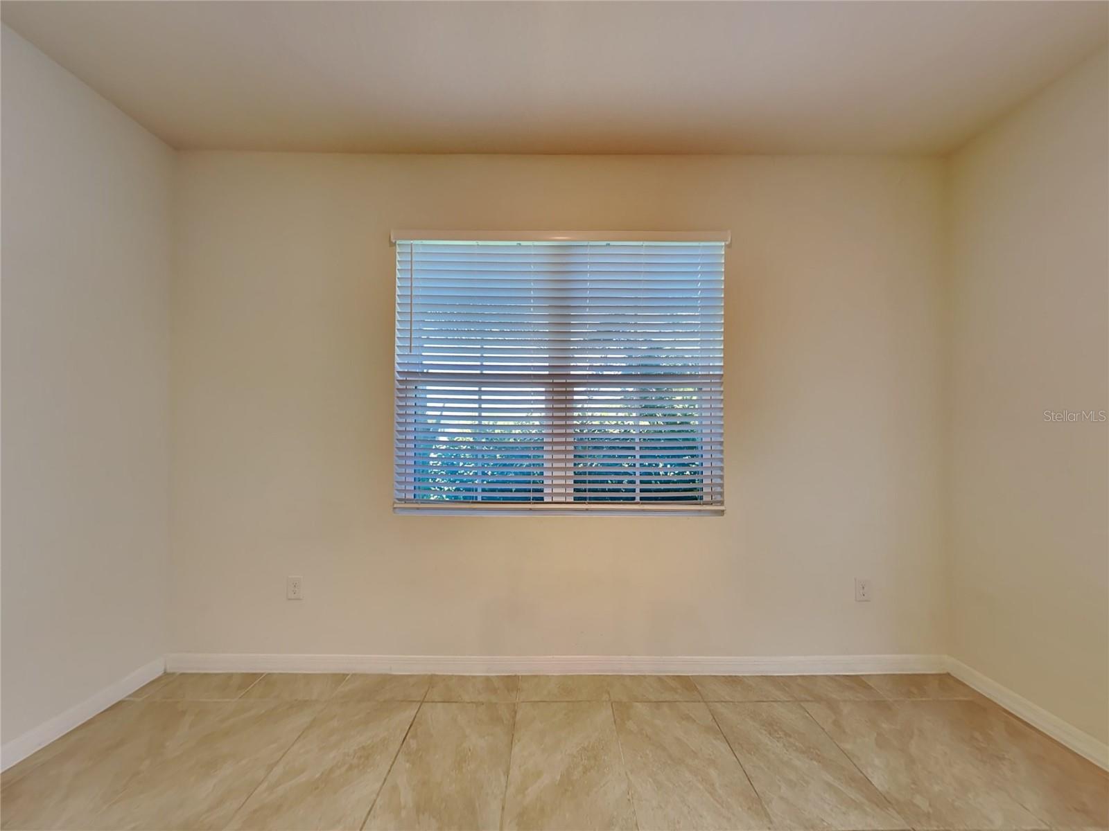 Image 6 of 18 For 3016 Meleto Boulevard