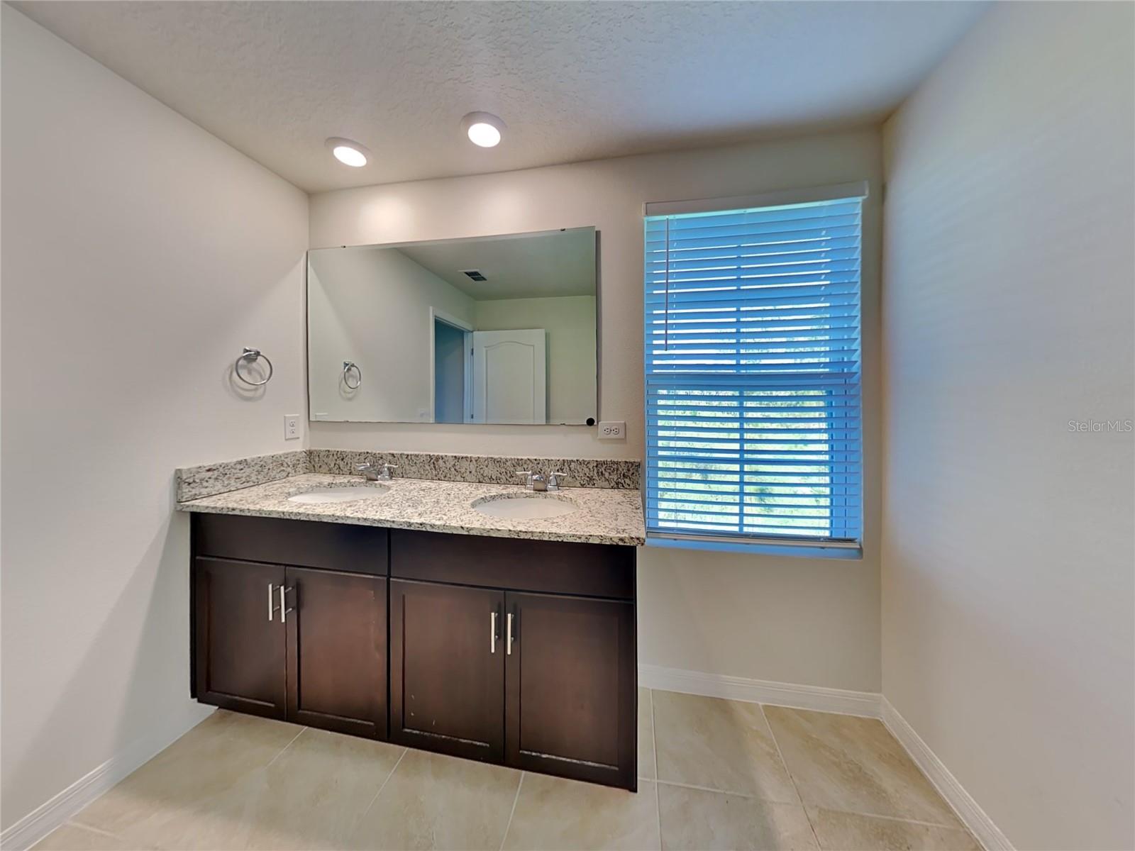 Image 9 of 18 For 3016 Meleto Boulevard