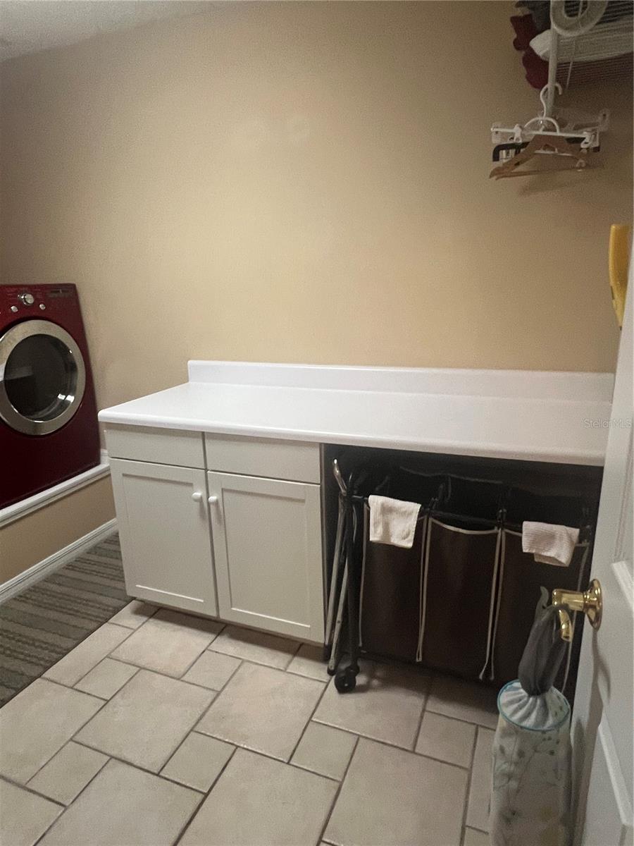 Image 11 of 26 For 9126 Queen Elizabeth Court