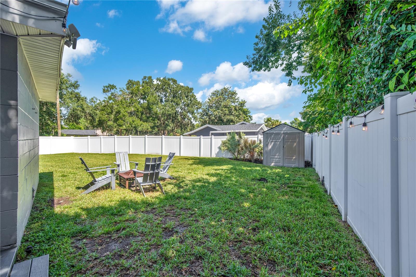Image 23 of 34 For 744 Buckminster Circle