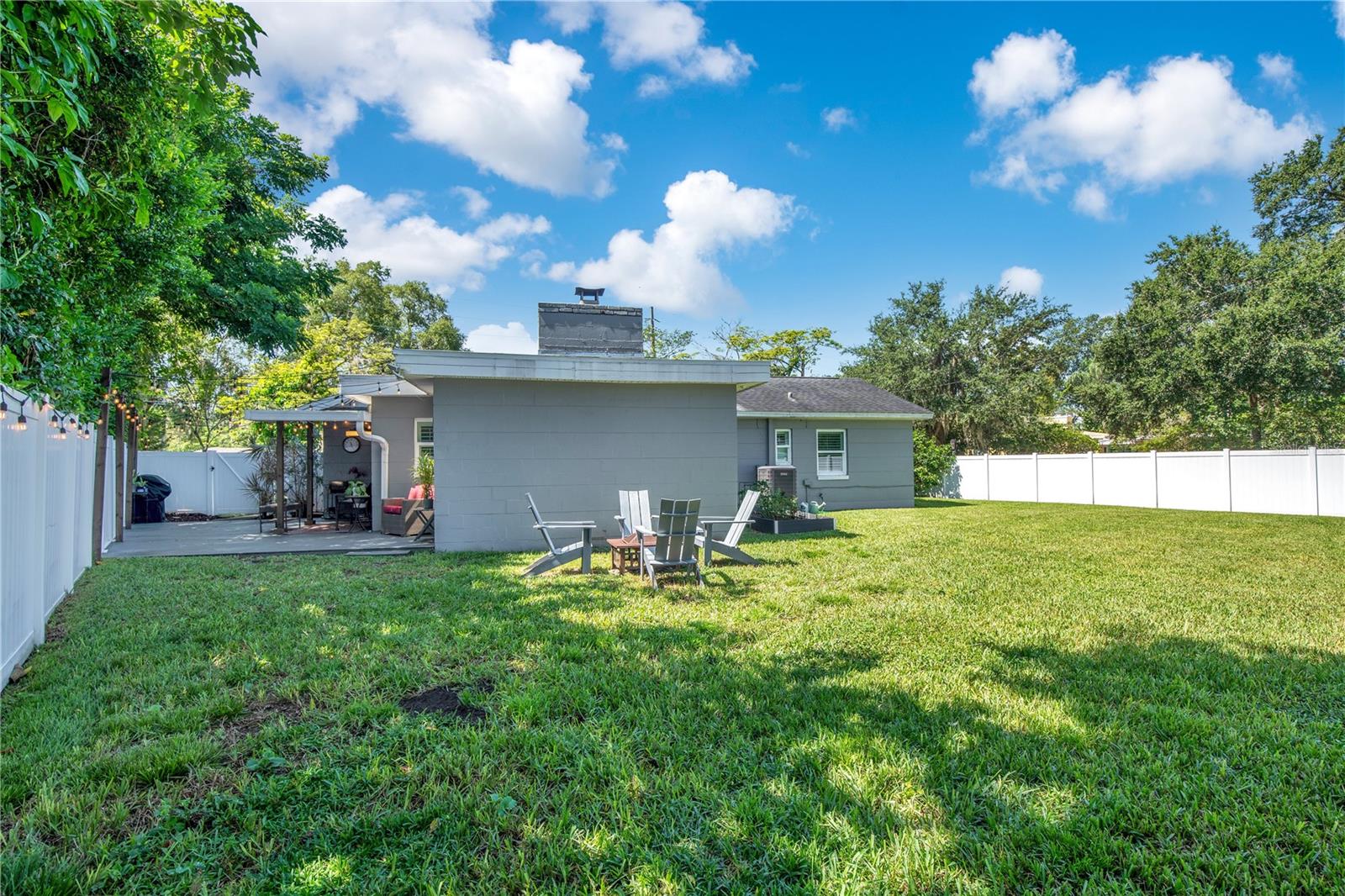 Image 24 of 34 For 744 Buckminster Circle