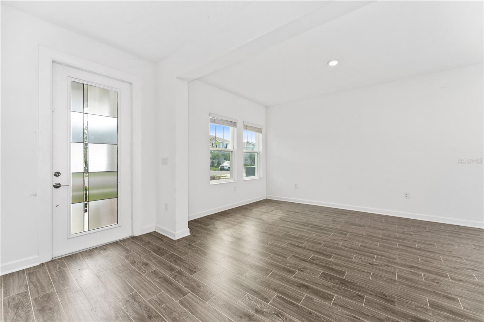 Image 19 of 56 For 3080 Ella Way