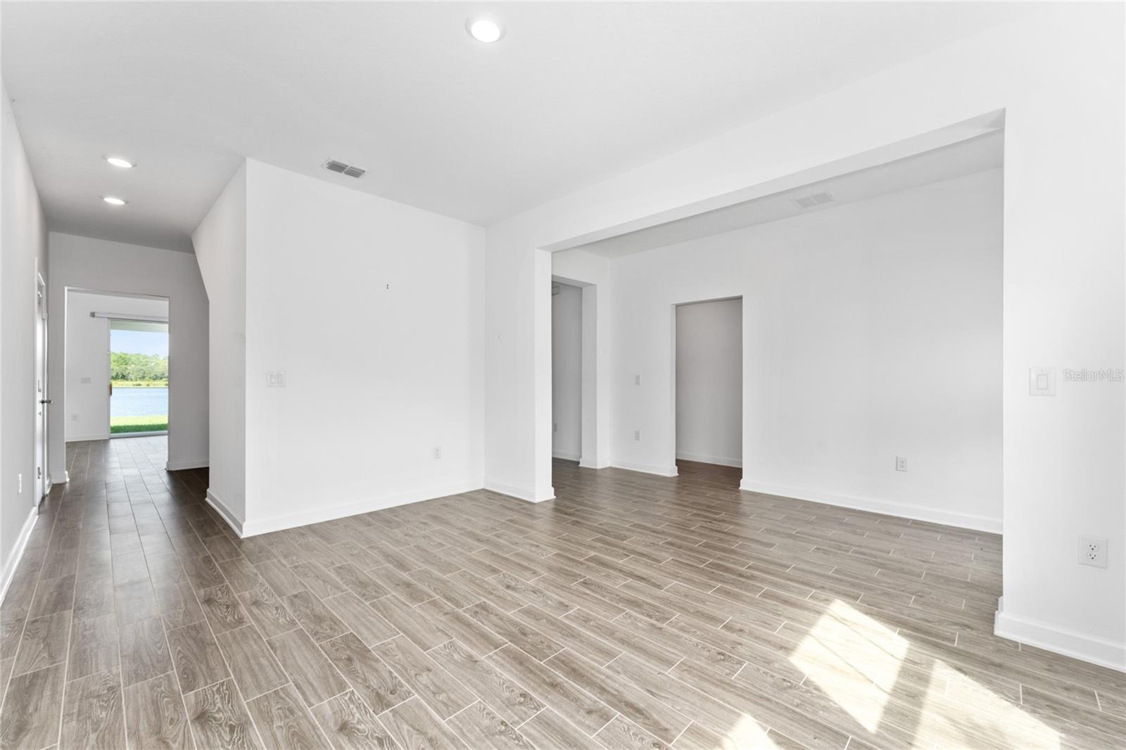 Image 20 of 56 For 3080 Ella Way