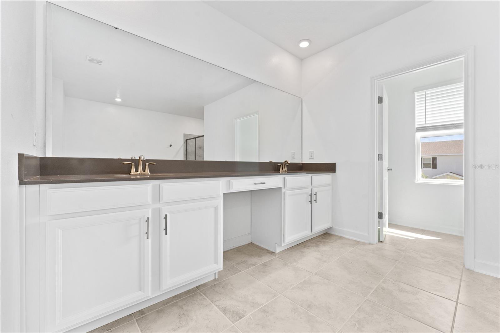 Image 34 of 56 For 3080 Ella Way
