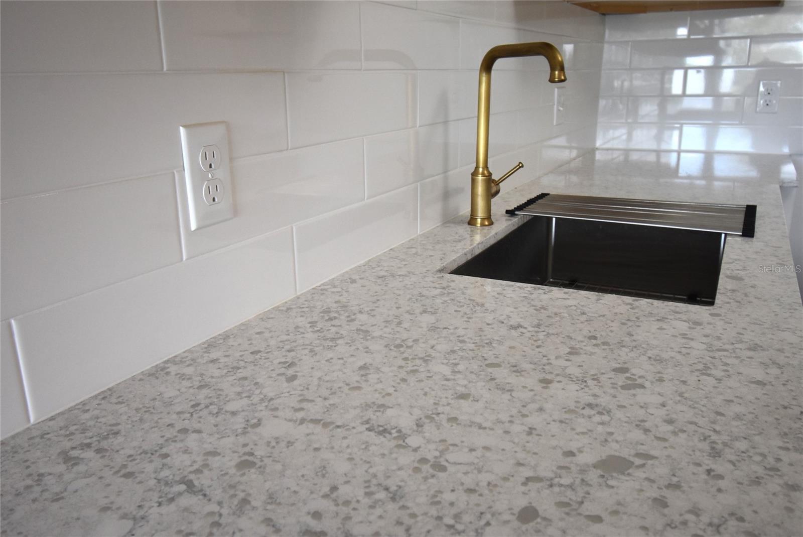 Image 20 of 54 For 220 Maynard Avenue