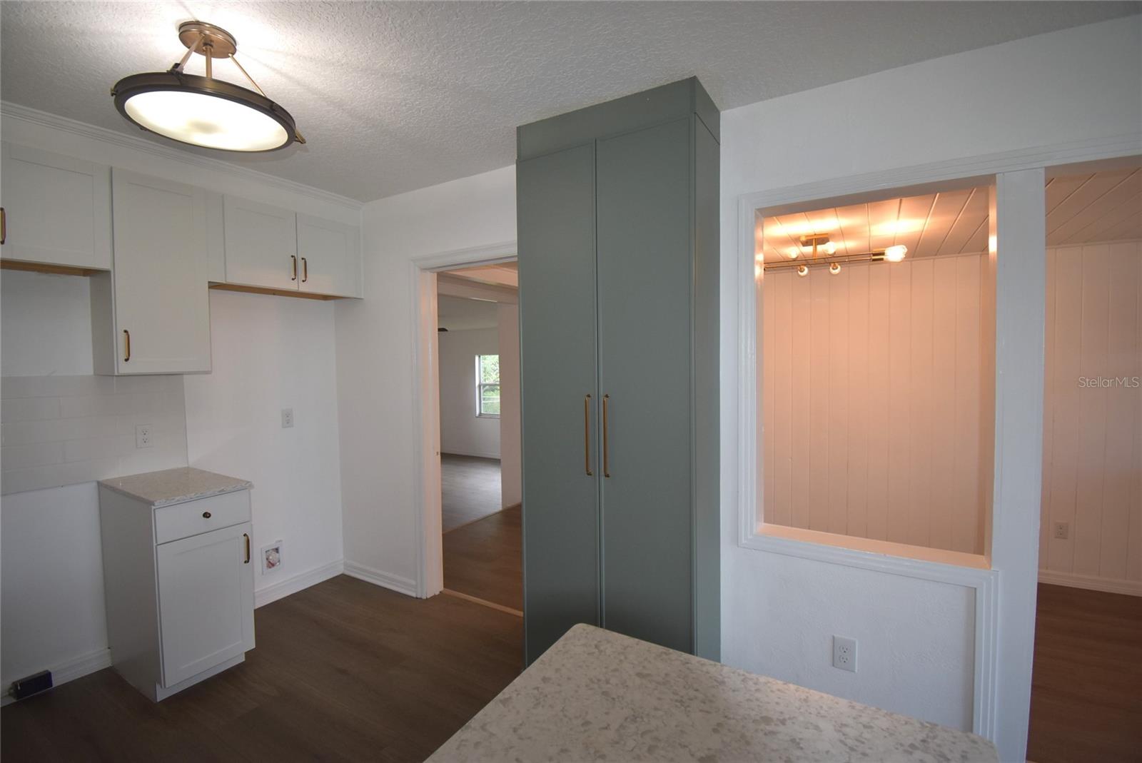 Image 22 of 54 For 220 Maynard Avenue