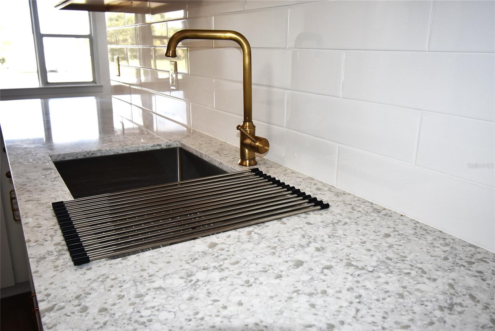 Image 25 of 54 For 220 Maynard Avenue