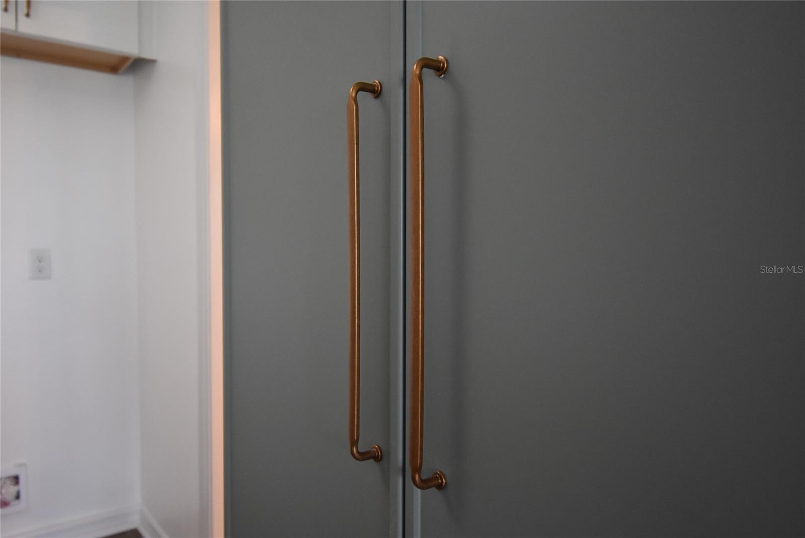 Image 27 of 54 For 220 Maynard Avenue