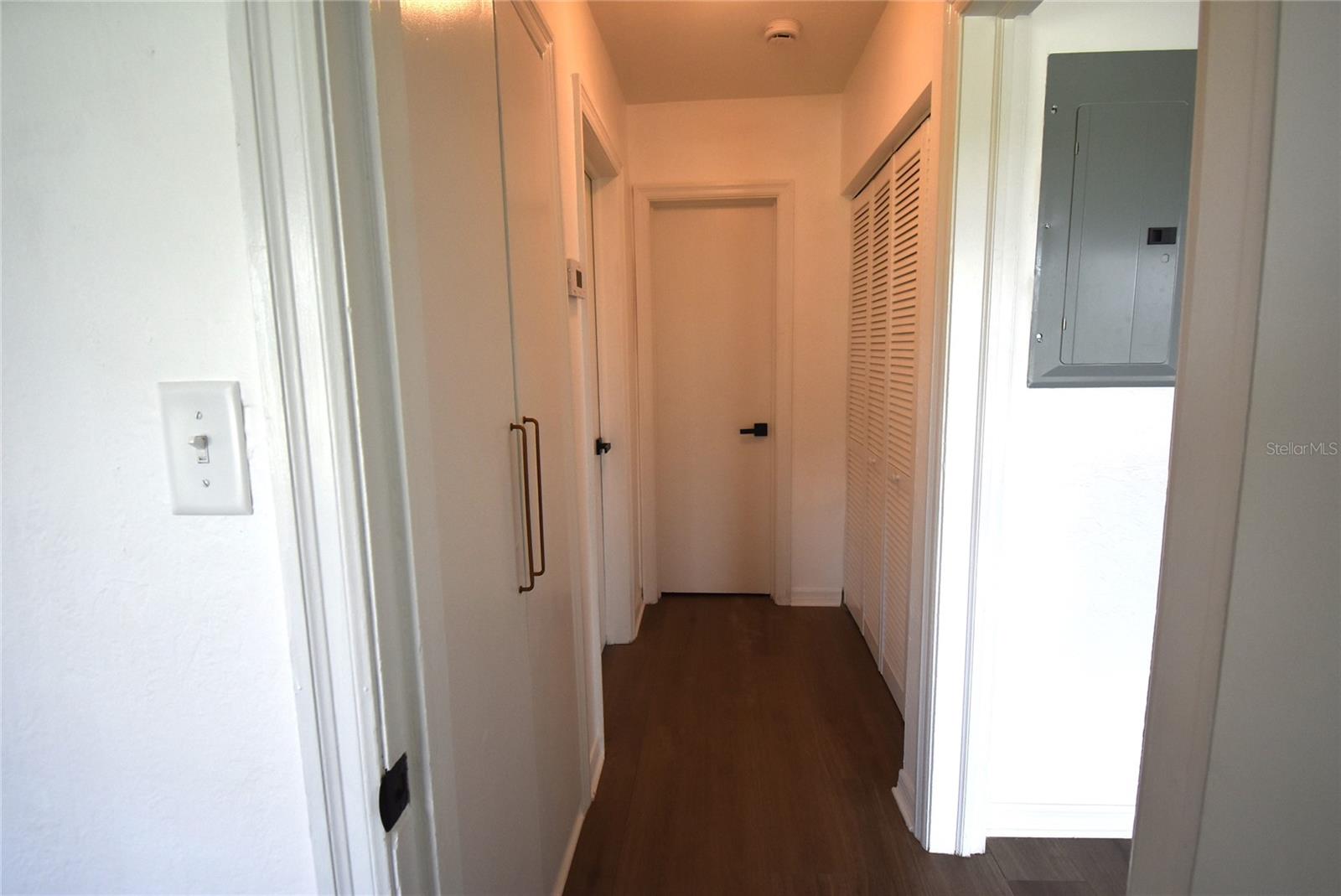 Image 28 of 54 For 220 Maynard Avenue